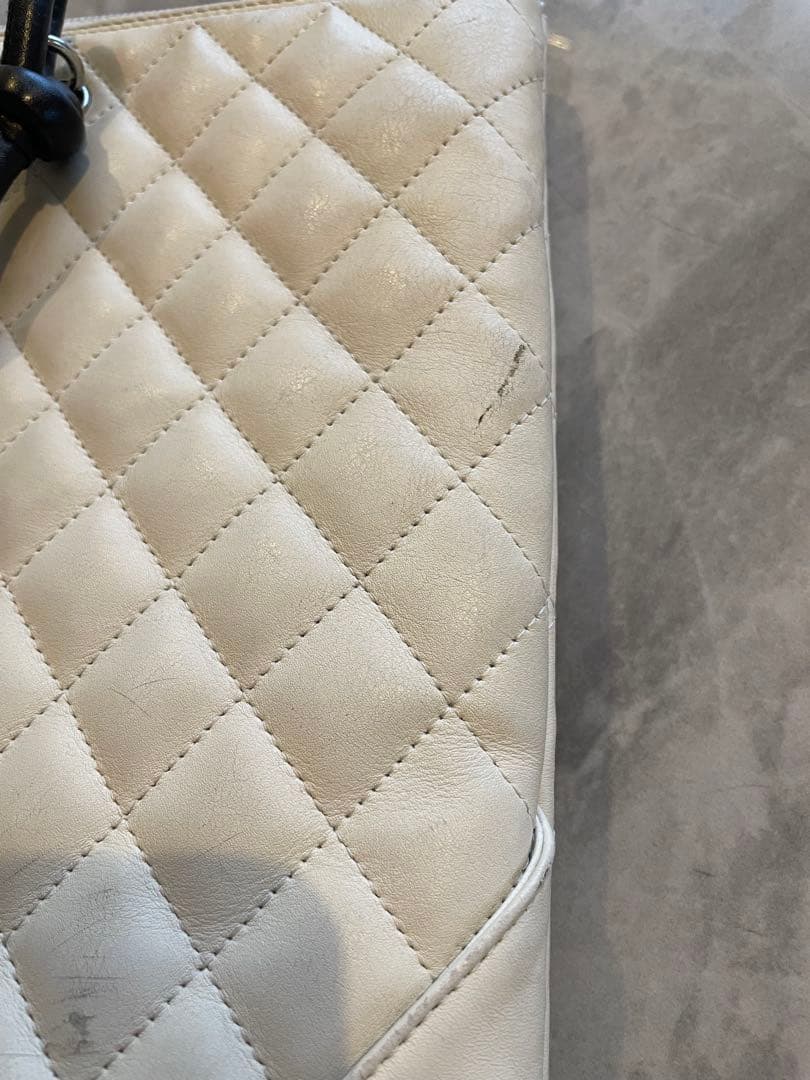 CHANEL シャネル　カンボンライン　パイソントートバッグ　ホワイト