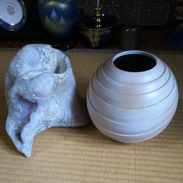 歯形の水晶石（巨人の歯）