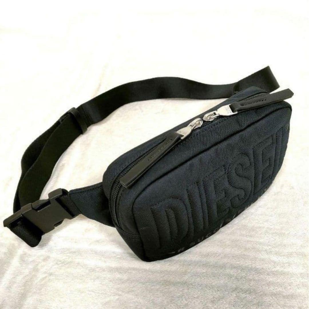 ★未使用品★ディーゼル ブラック 黒 ボディバッグ ショルダーバッグ ビッグロゴ