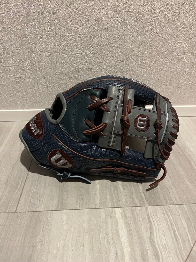 【新品未使用】ウィルソン 軟式 グローブ 内野手 87型 DUAL 右投げ