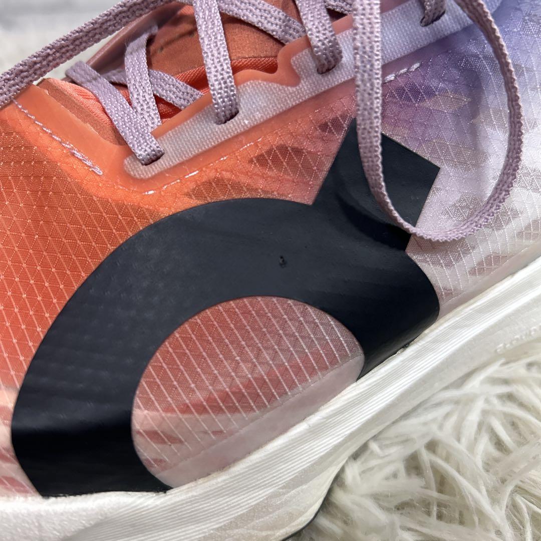 ON Cloudboom Strike 25.0cmマラソン　ランニングシューズ