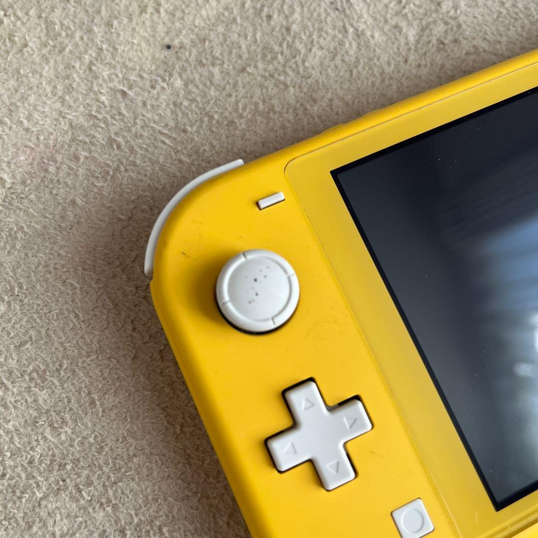 ニンテンドーSwitch lite イエロー