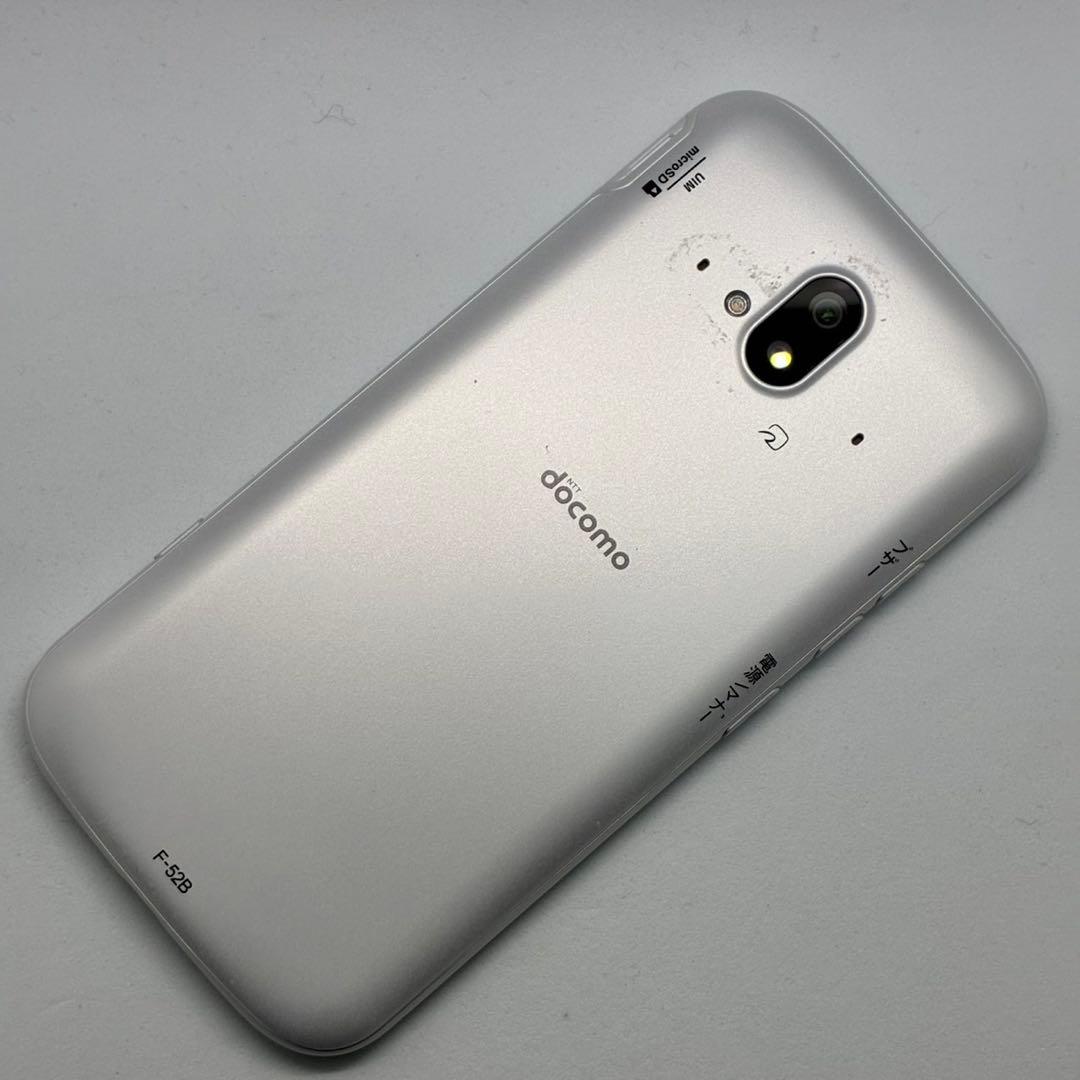 n*a様 らくらくスマートフォン　F-52B