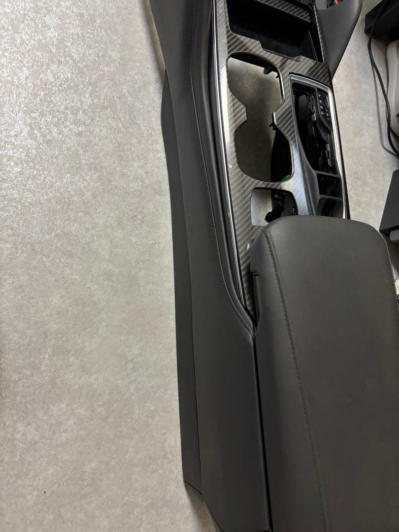 220クラウン rsアドバンス センターコンソール azsh20 ars220