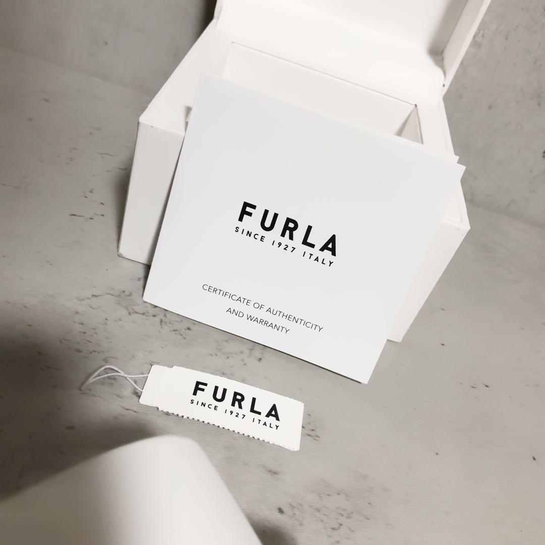 未使用　可動品　FURLA フルラ EASY SHAPE レディース腕時計