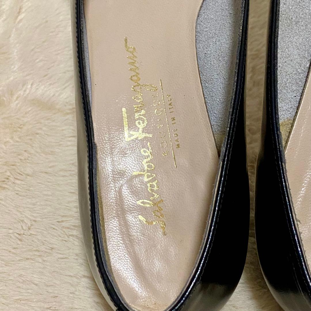 【極美品】フェラガモ ヴァラ リボン パンプス 黒 24cm イタリア製