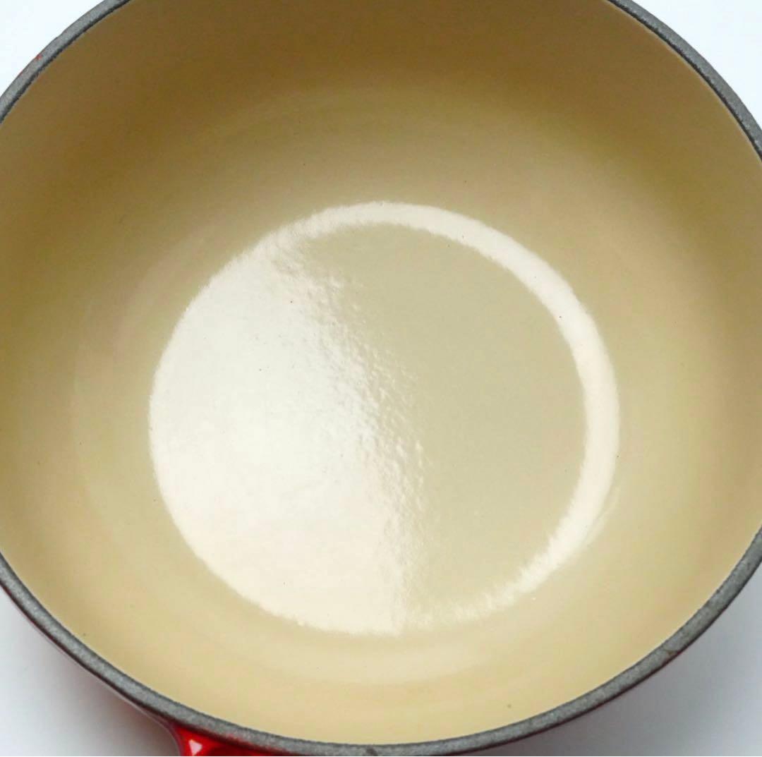 LE CREUSET　ココット ロンド チェリーレッド　20cm ママシリーズ