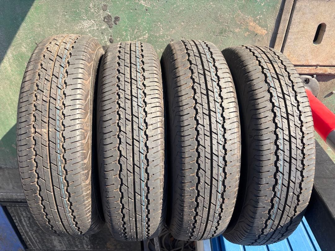 195/65R15 サマータイヤ 2022年製