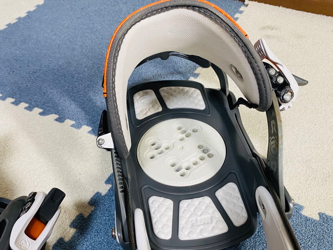 FLOW フロー FIVE HYBRID スノーボード ビンディング