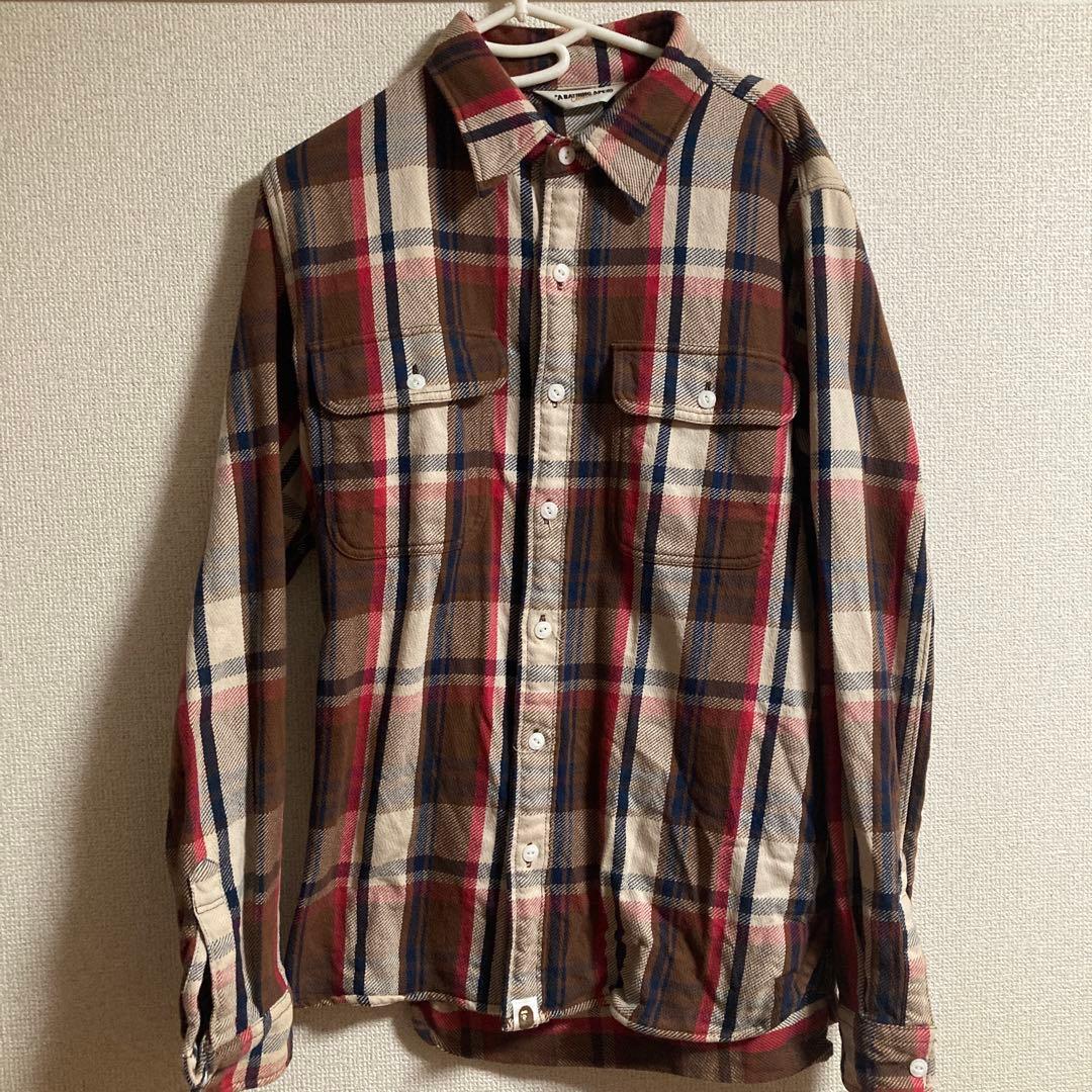 アベイシングエイプラブジェネネルシャツ