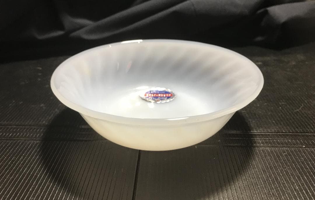 ファイヤーキングスワールアズライト デイナーセット（ラベル付き、ＧＬＡＳＳ刻印）