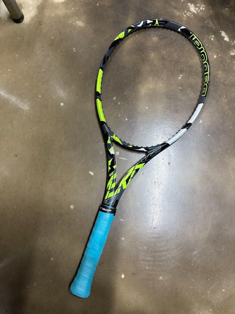 テニスラケット　バボラ　ピュアアエロ　2022 G2 pure aero