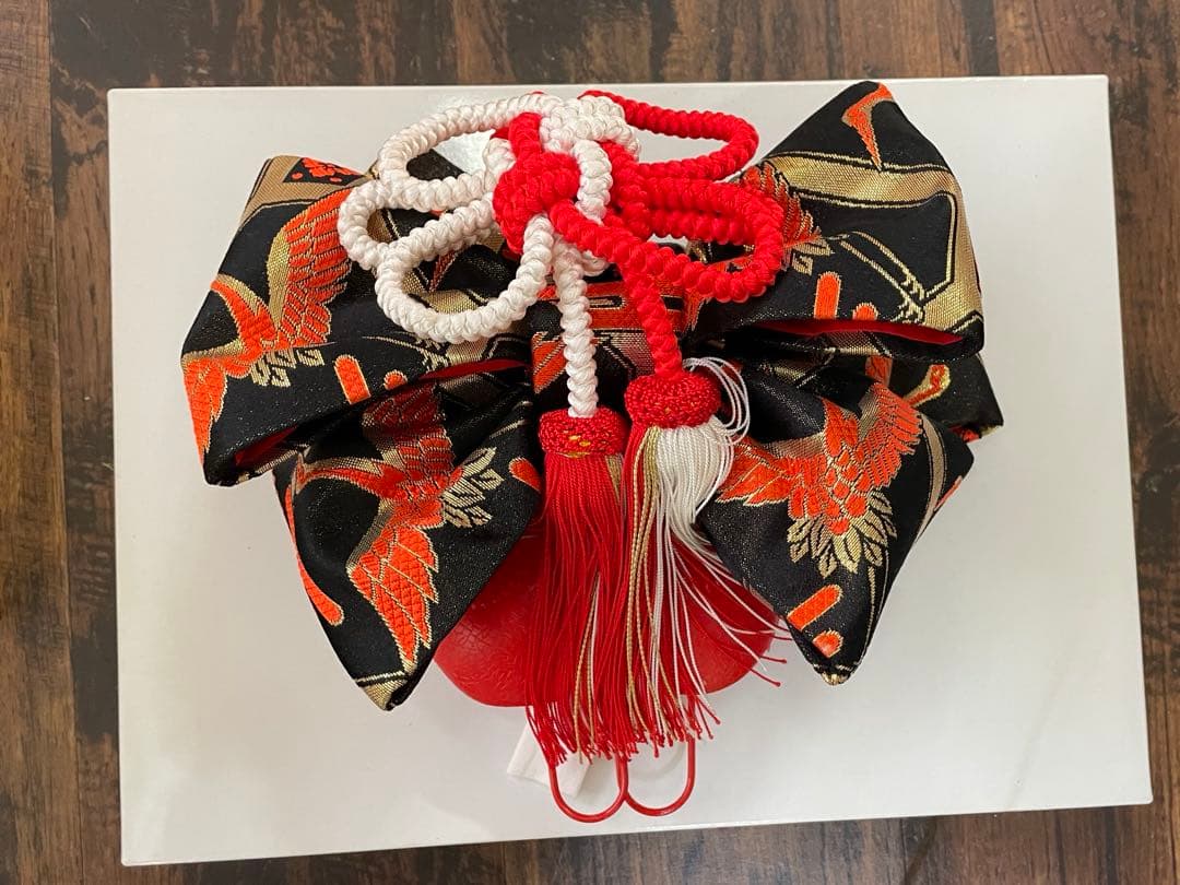 七五三 髪飾り 黒 赤 金 鶴模様