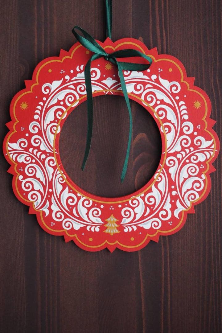 ロシア雑貨☆木製クリスマスリースB★レッド 壁掛け飾り マトリョーシカ　オリガ作