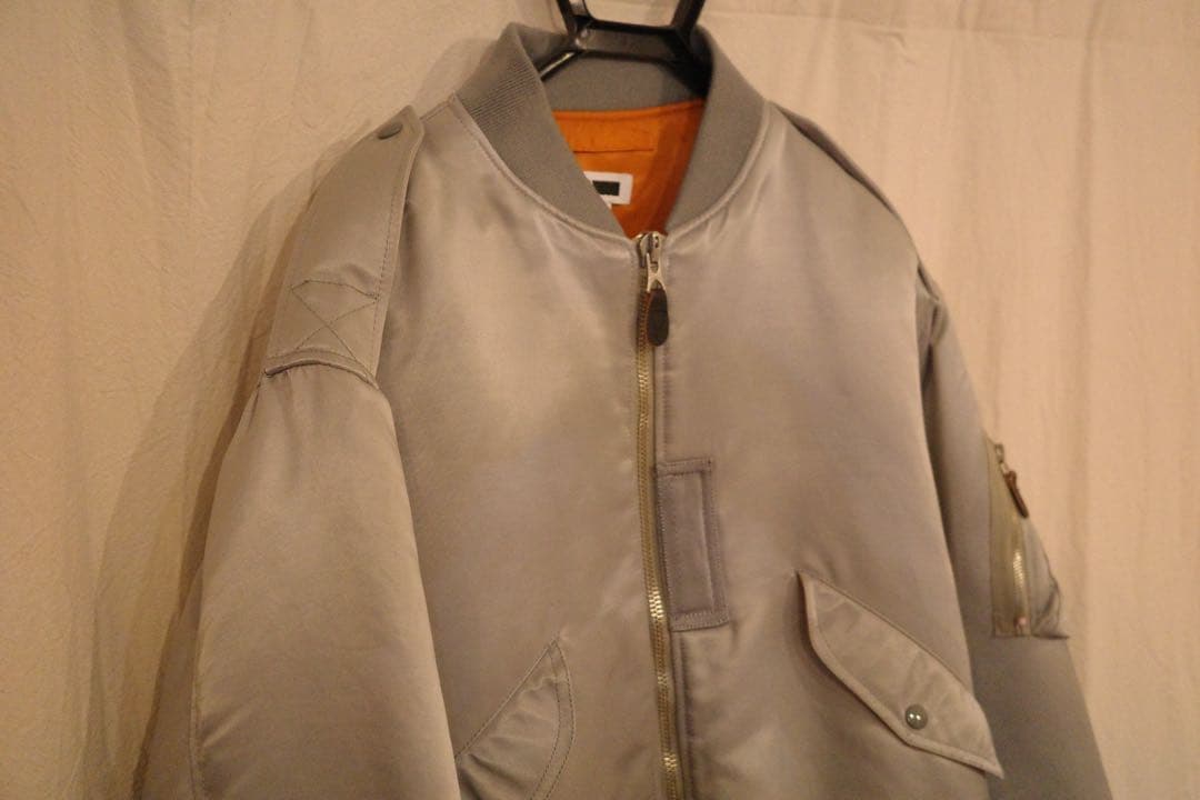 H beauty &youth ジャケット