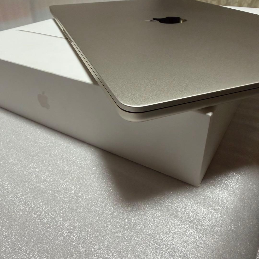あ*号様 MacBook Air M4 15インチ 16GB/512GB シルバ