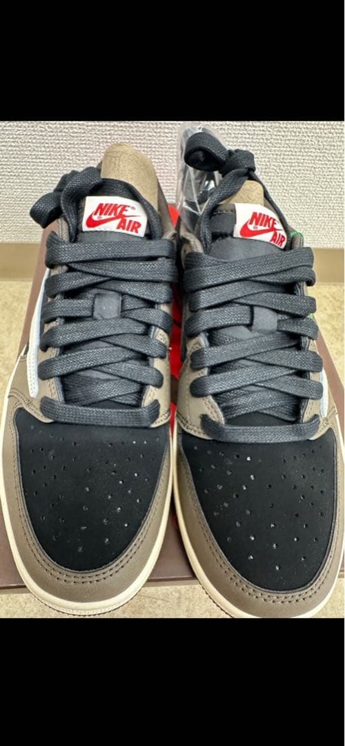 Travis Scott × Nike Air Jordan 1 Low