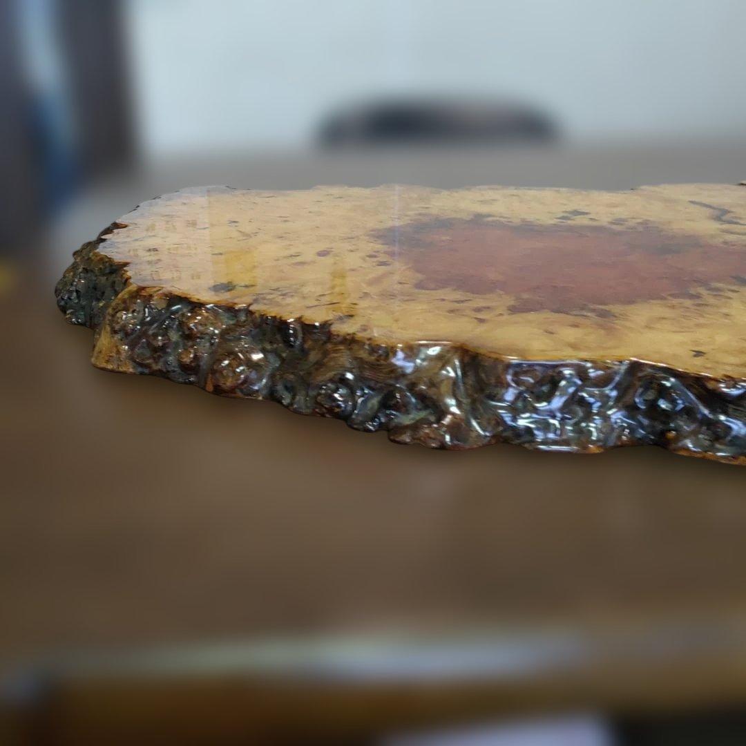 花梨テーブル 不規則形状 黄褐色