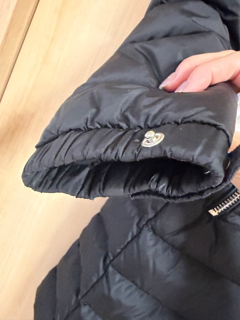 Moncler ブラックダウンジャケット　オロフィン