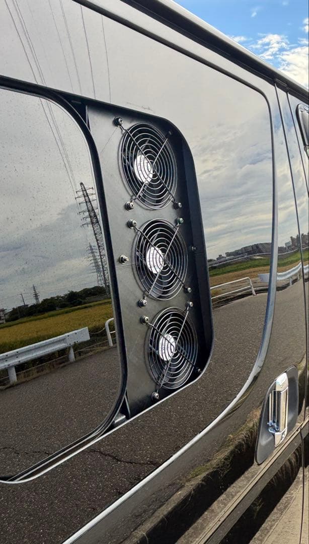 ハイエース 換気扇 ４型 〜 TAKAO 『運転席側・ルーバー付』