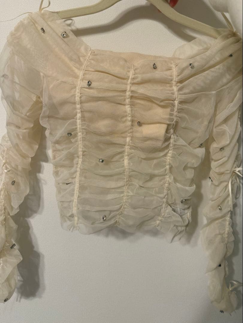 【A♡】m.me.eme エムエメ サイドリボンオフショルダートップス