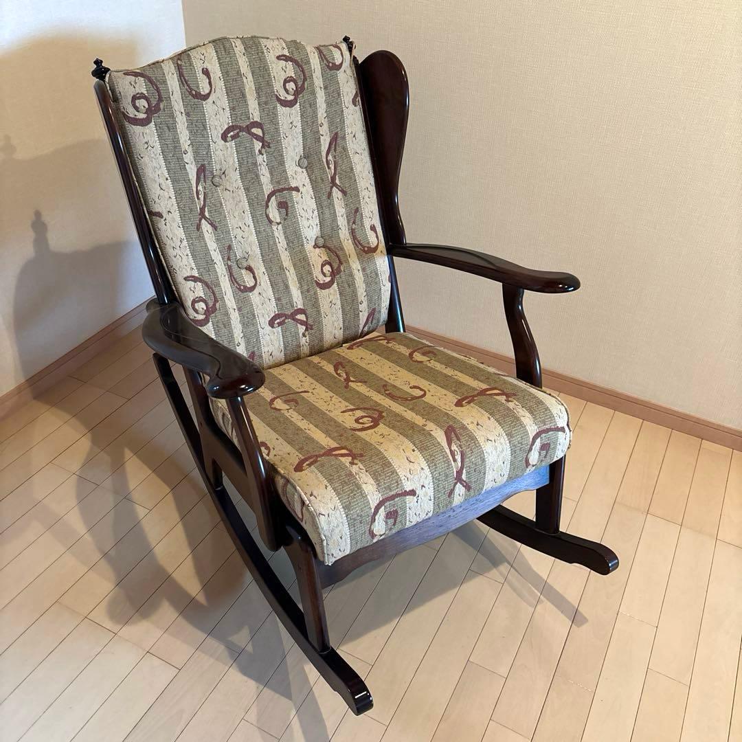 【モフ♡】木製ストライプ模様ロッキングチェア