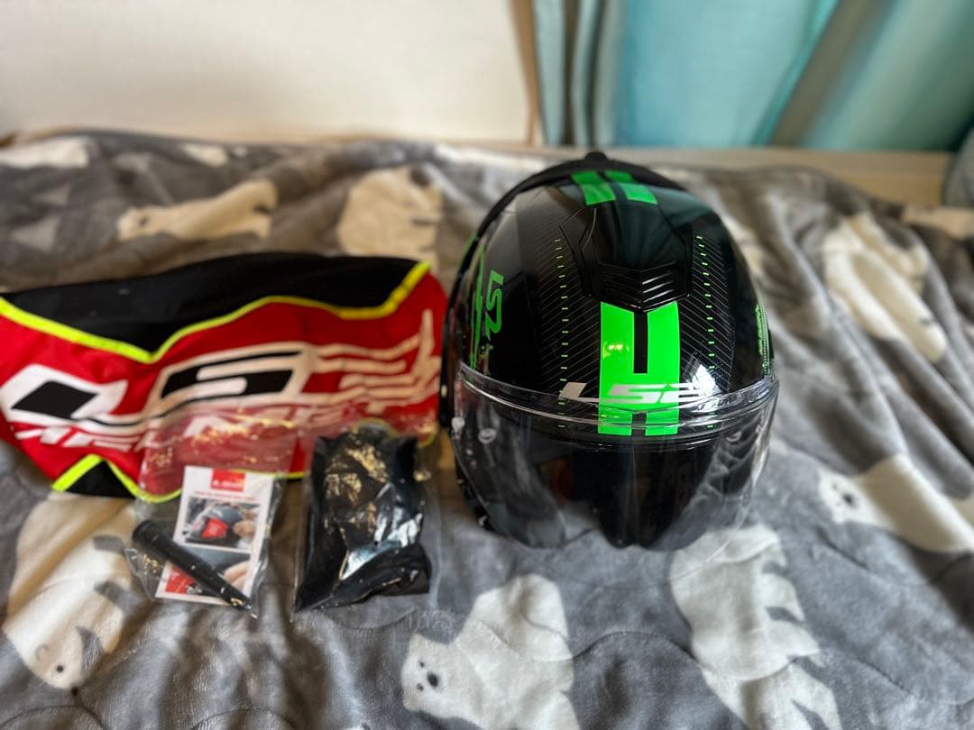 LS2 ヴァリアントフルフェイスヘルメット ブラック/グリーン