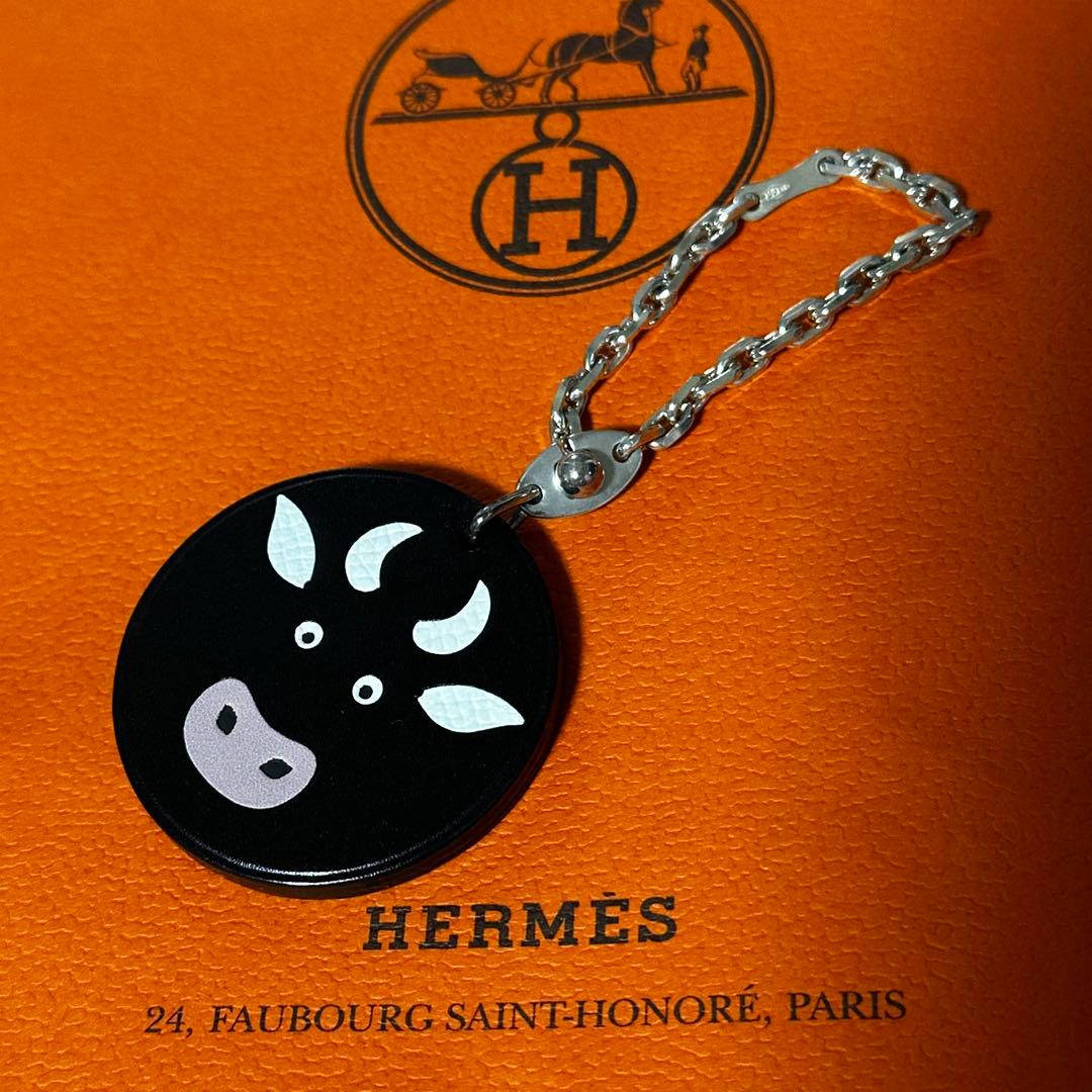 HERMÈS エルメス　アニマルチャーム　キーホルダー　牛　うし　ウシ　チャーム
