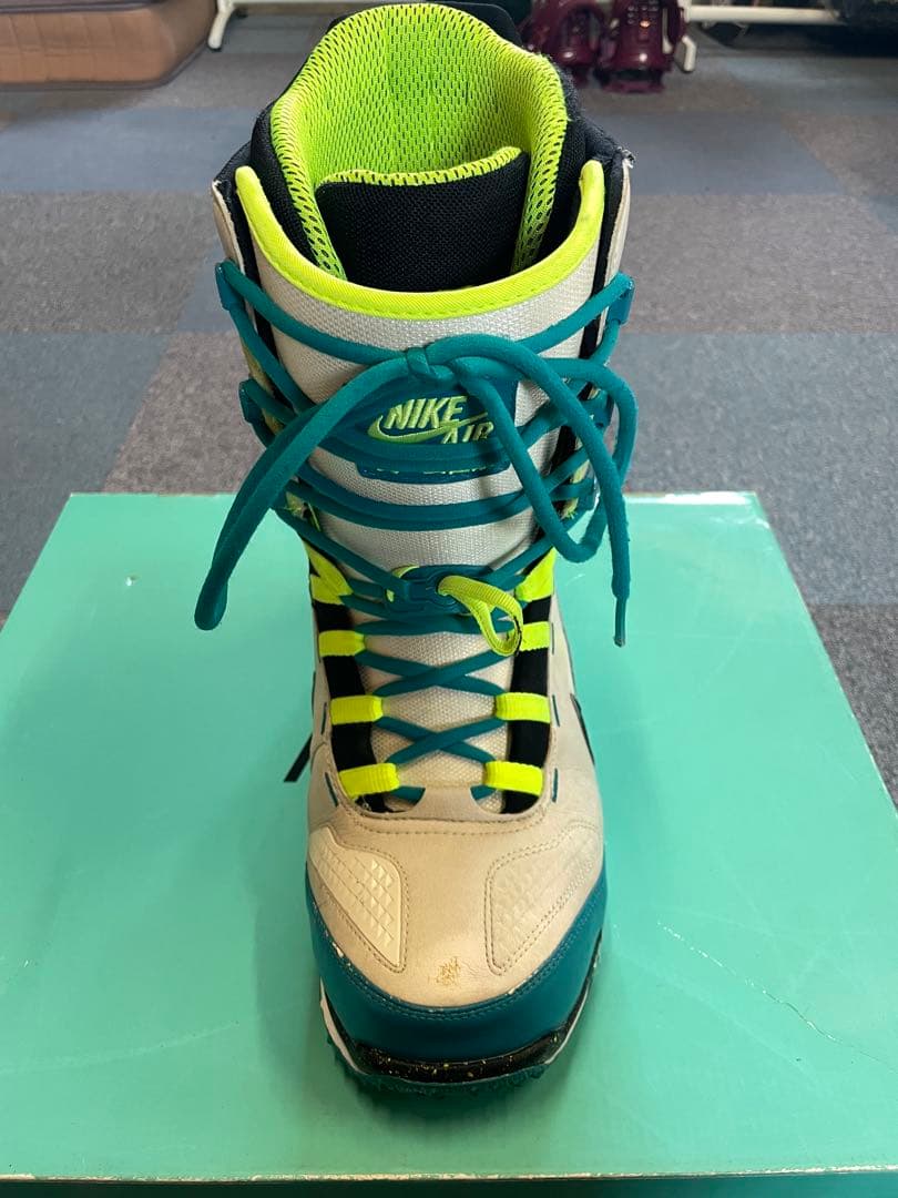 Nike ZOOM 怪獣 スノーボードブーツ メンズ