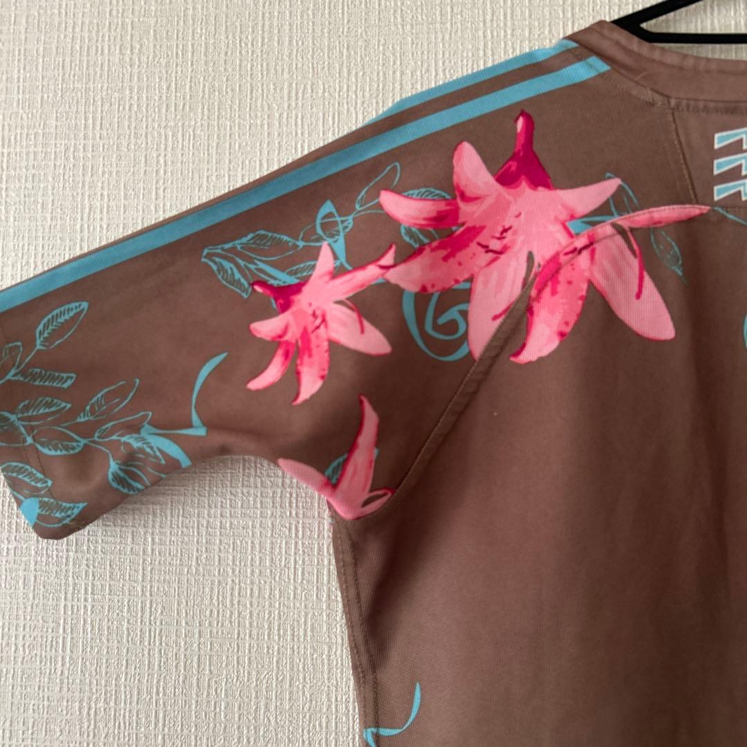 【パリ限定 】adidas 花柄 サッカーシャツ ブラウン