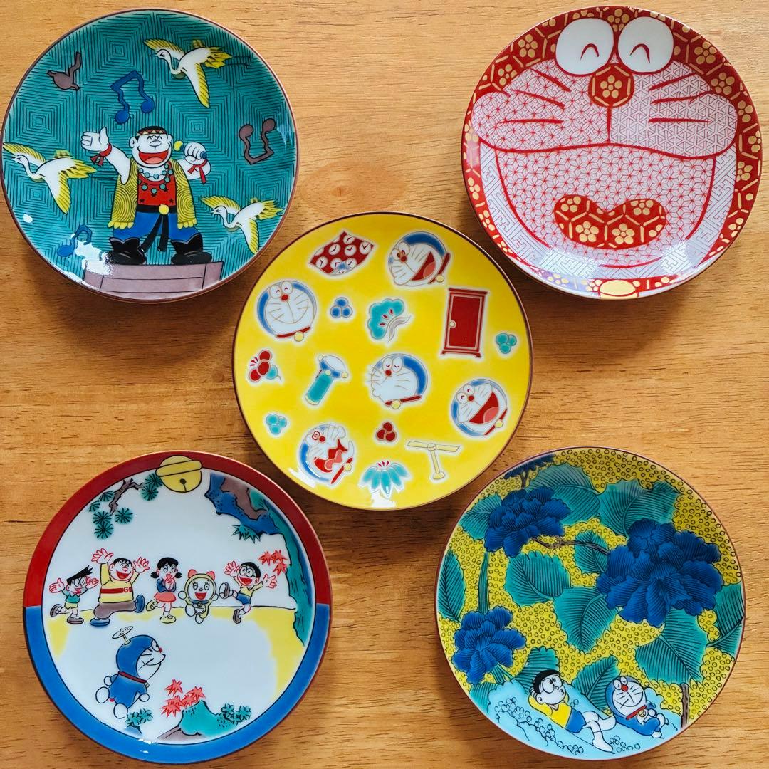 ドラえもん　九谷焼　5枚セット　箱付き　美品　未使用品