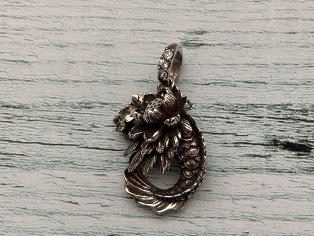 ブラッディマリー ロータスヘッド 蓮魚 ペンダントトップ　ネックレス