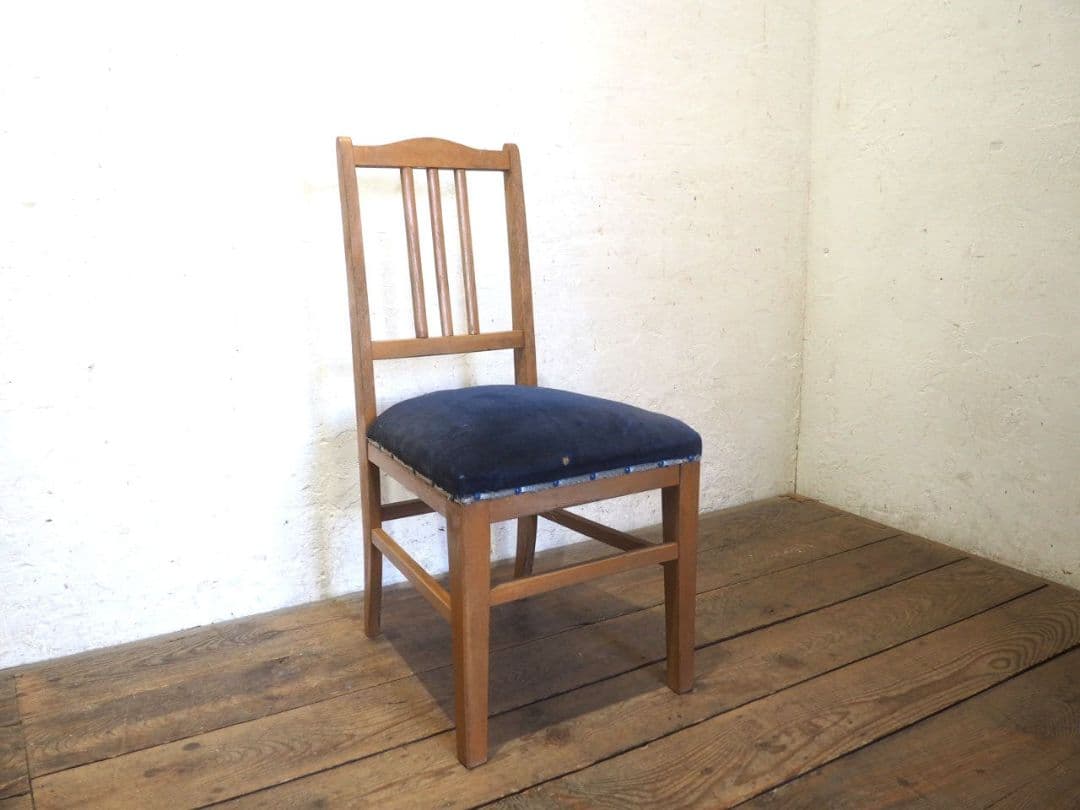 1296 ヴィンテージ　レトロな木製チェア　椅子　イス　学校　古家具　古道具