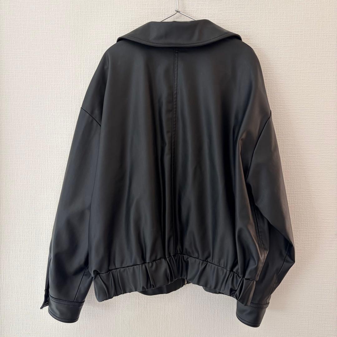 美品　ZARA フェイクレザー　ボンバージャケット　ブラックMサイズ