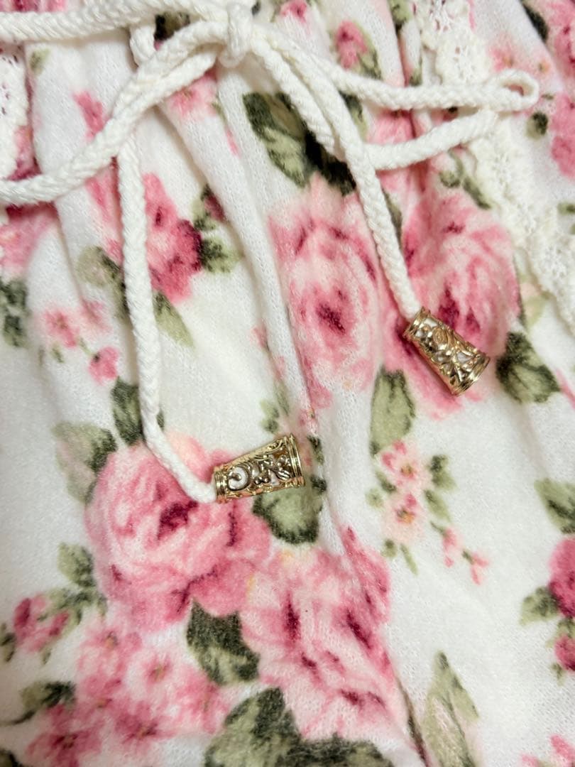 希少！　Liz Lisa 花柄スカンツ