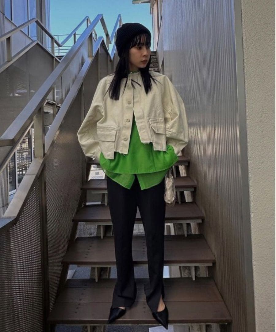 【試着のみ】Ameri MILITARY CURVE BLOUSON