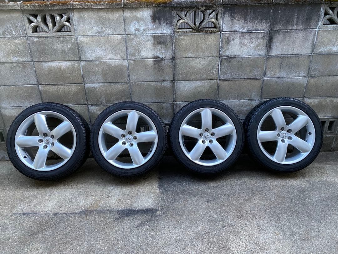 プジョークーペ407純正18インチホイールとスタッドレスタイヤ4本セット
