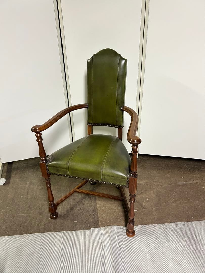 バロッサバレンティー　クラシックアームチェア グリーン
