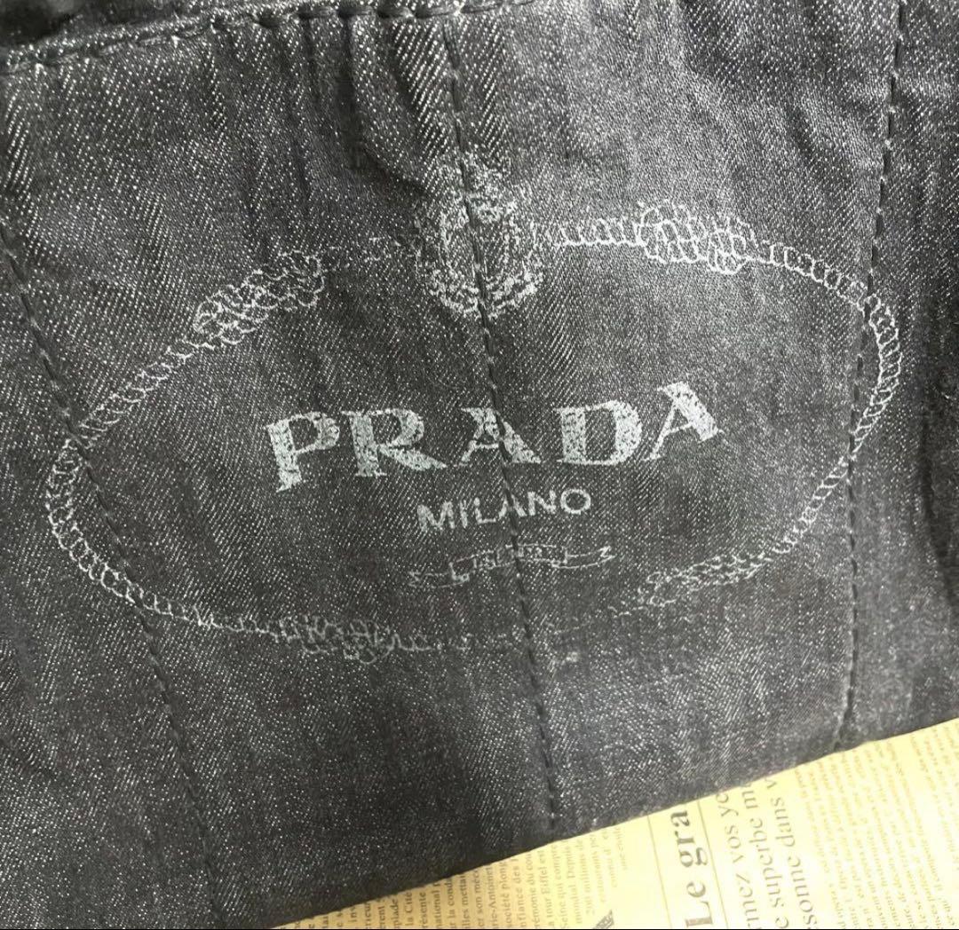 PRADA カナパ　M