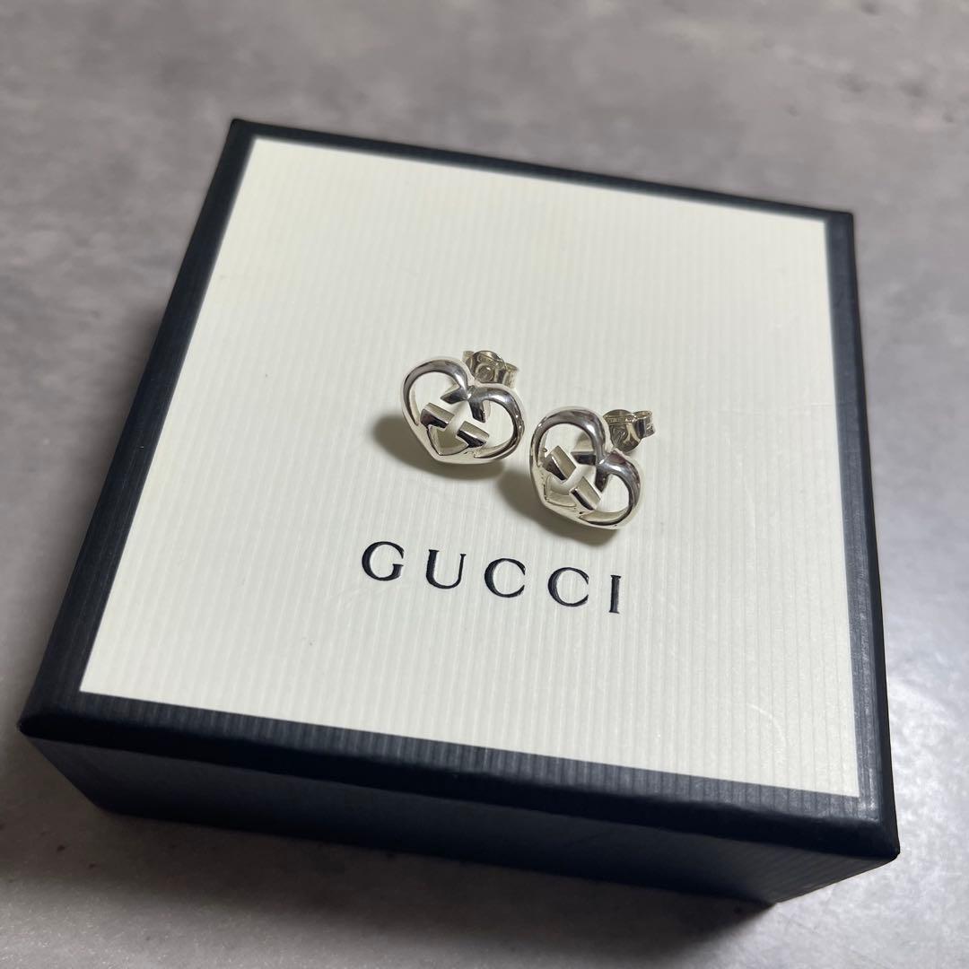 り*ょ様 売り切り GUCCI グッチ ハート 両耳 ピアス 925