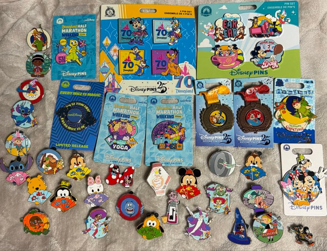 サ*ン様 ディズニー　ピンバッジ　まとめ売り　Disney pin