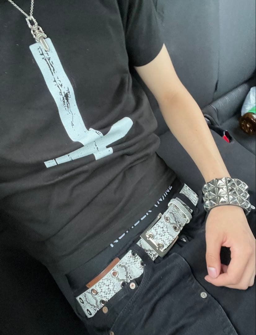 スタッズブレス　ブレスレット　スタッズ　3連ピラミッドスタッズ