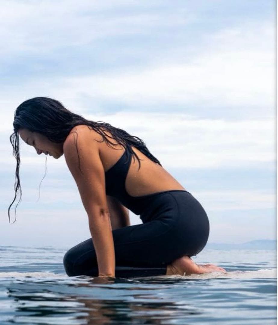 けいと　新品未使用 seea サーフスーツ　ワンピース　黒　M