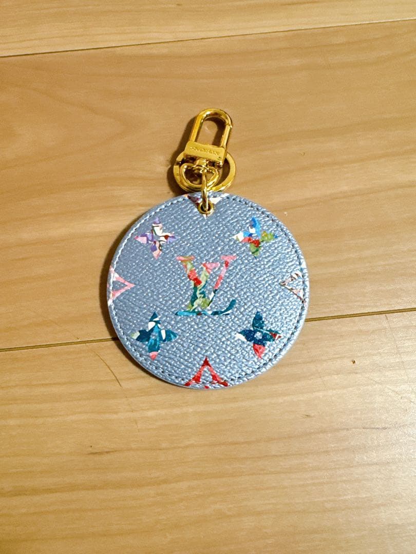 LOUIS VUITTON 花柄キーホルダー