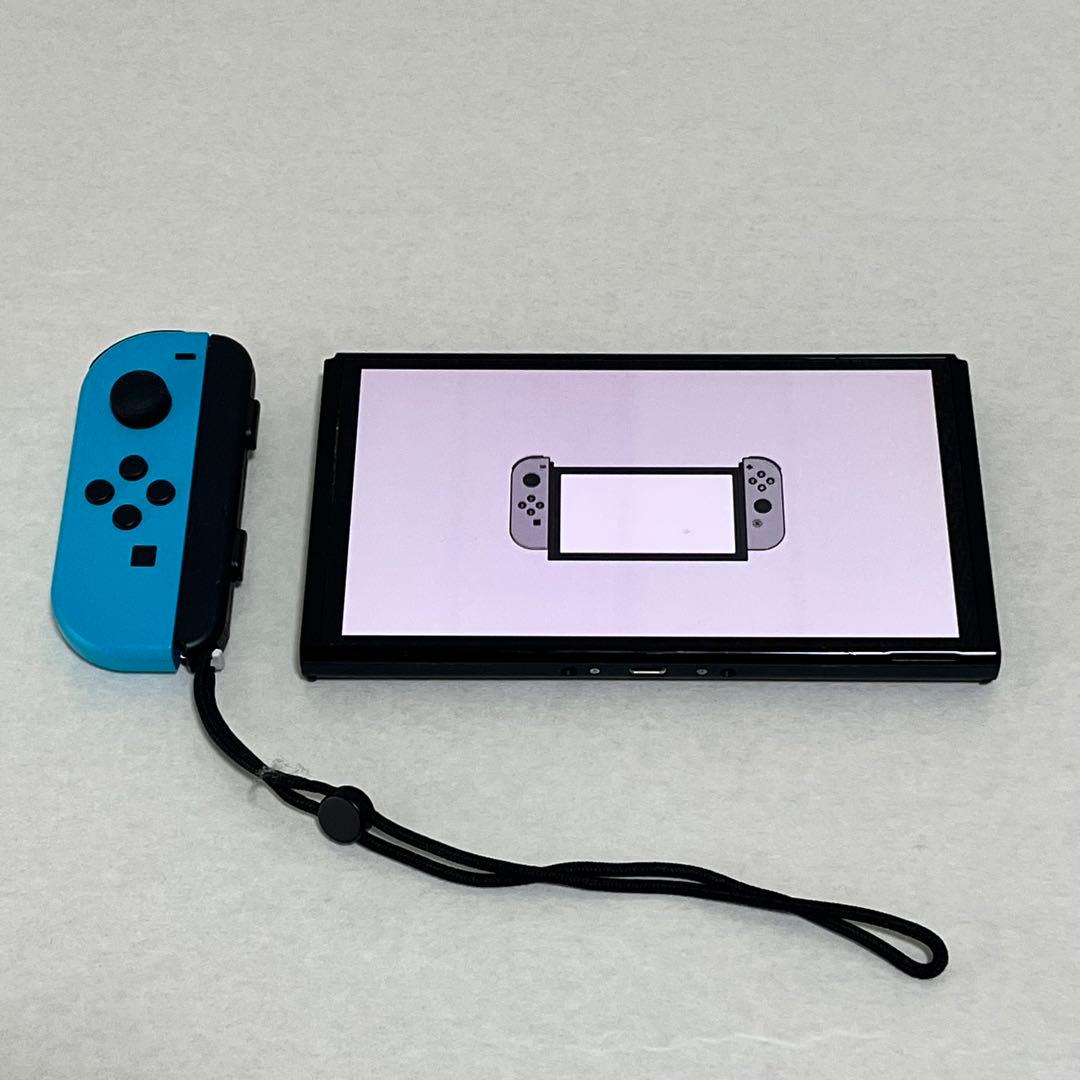 Y*r様 Nintendo Switch 本体 ブラック/ブルー ジョイコン付き