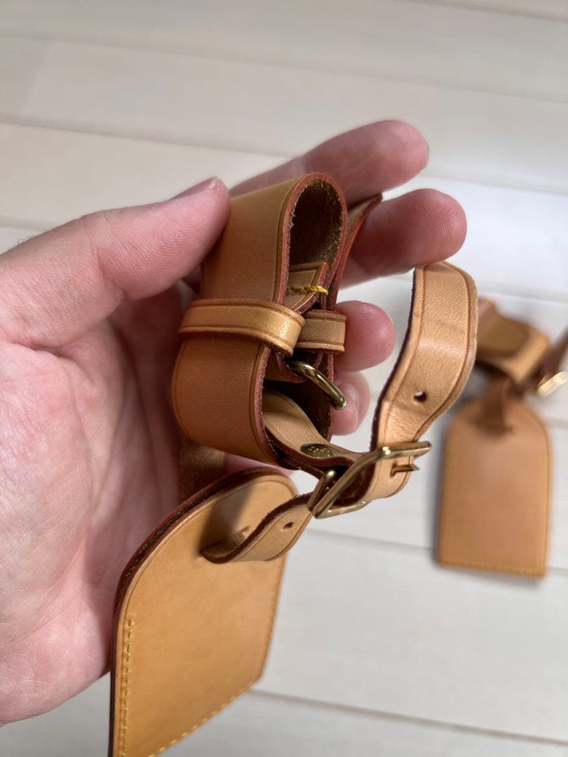 LOUIS VUITTON ヌメ革ネームタグ&ポワニエ　4点セット