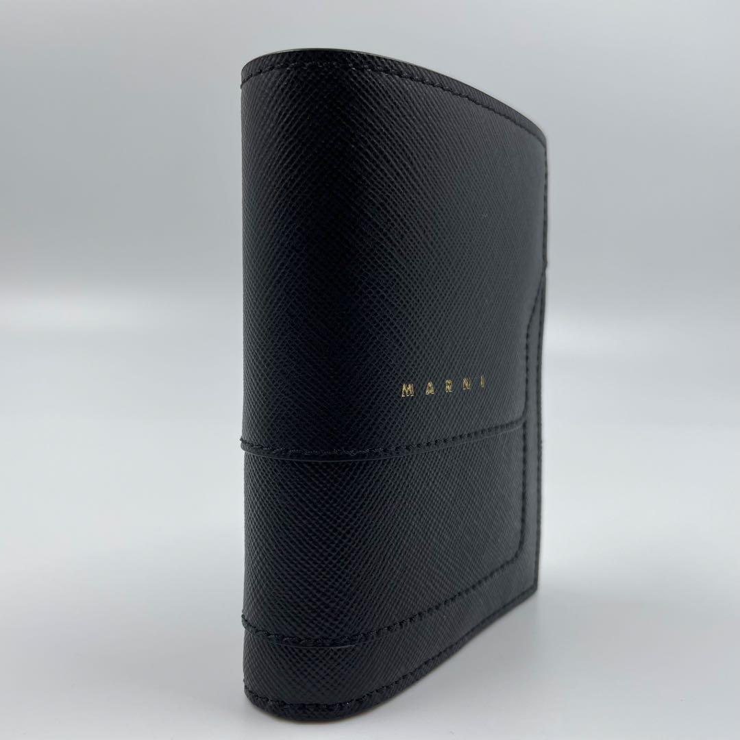 未使用保管品✨ MARNI マルニ　折り財布　財布　レザー　ブラック　黒　金ロゴ