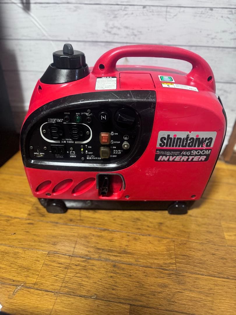 の*り様 新ダイワインバータ発電機EF900M-y 9.0AMP 900VA☆☆