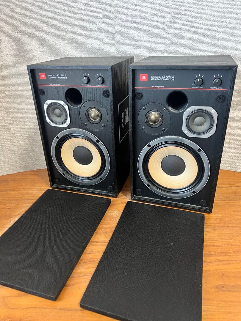 ル*イ様 中古　美品　JBL 4312MⅡ COMPACT MONITOR