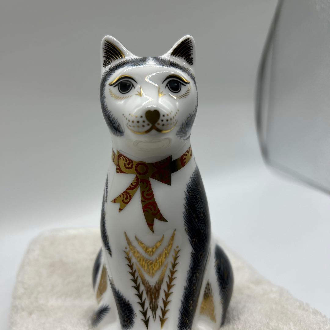 猫の置物　マザーキャット